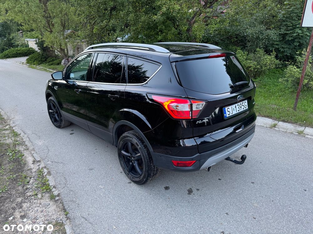 Ford Kuga 1.5 EcoBoost 2x4 Titanium - 16