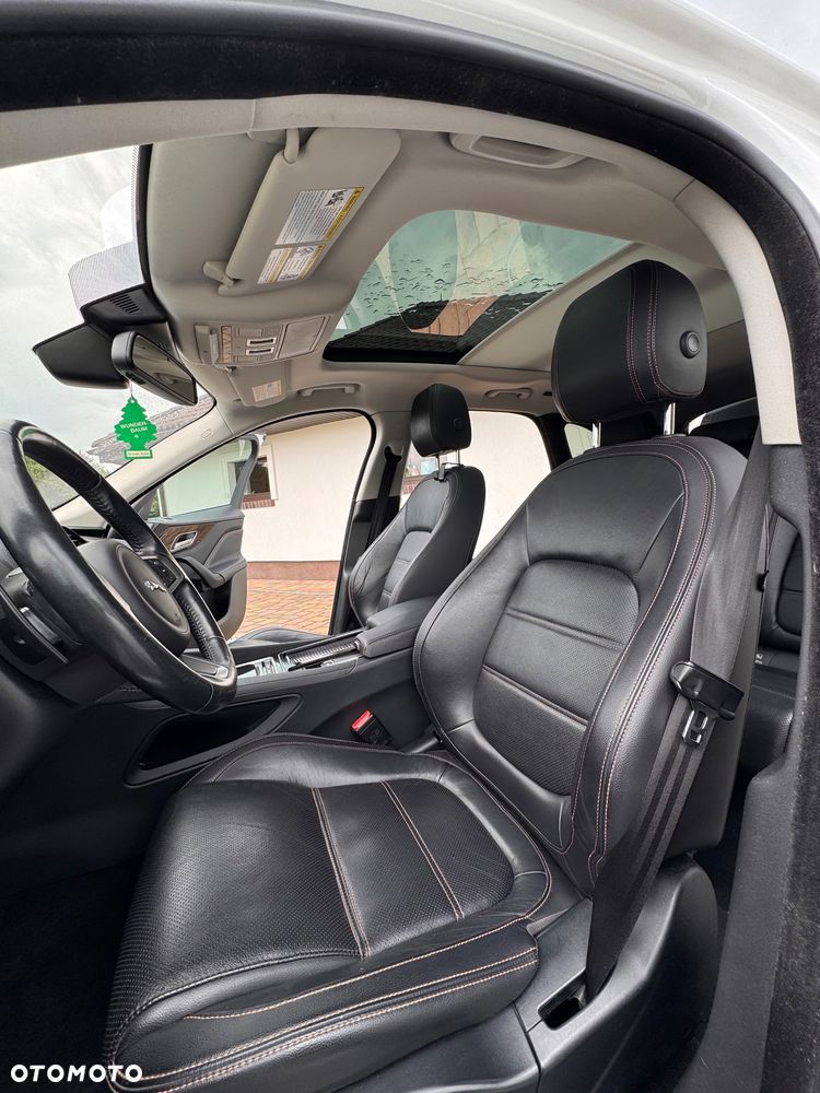 Jaguar F-Pace 2.0 i4D AWD Prestige - 17