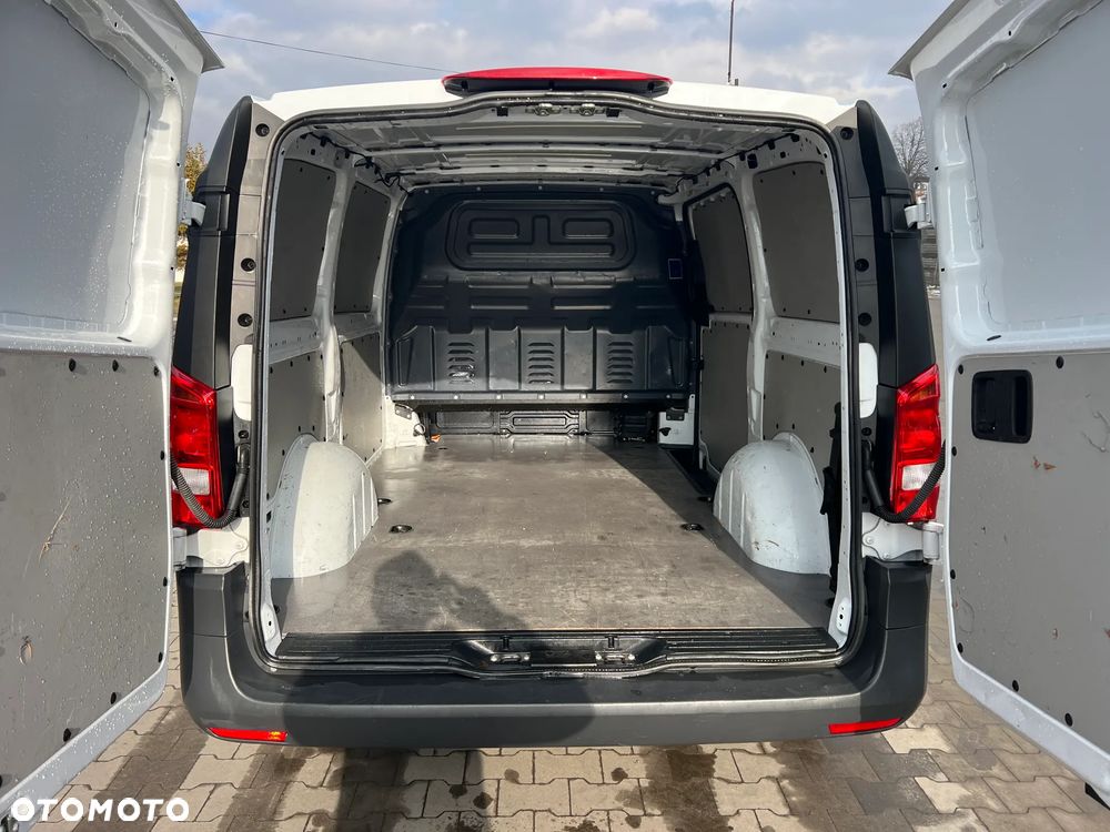 Mercedes-Benz Vito - 10