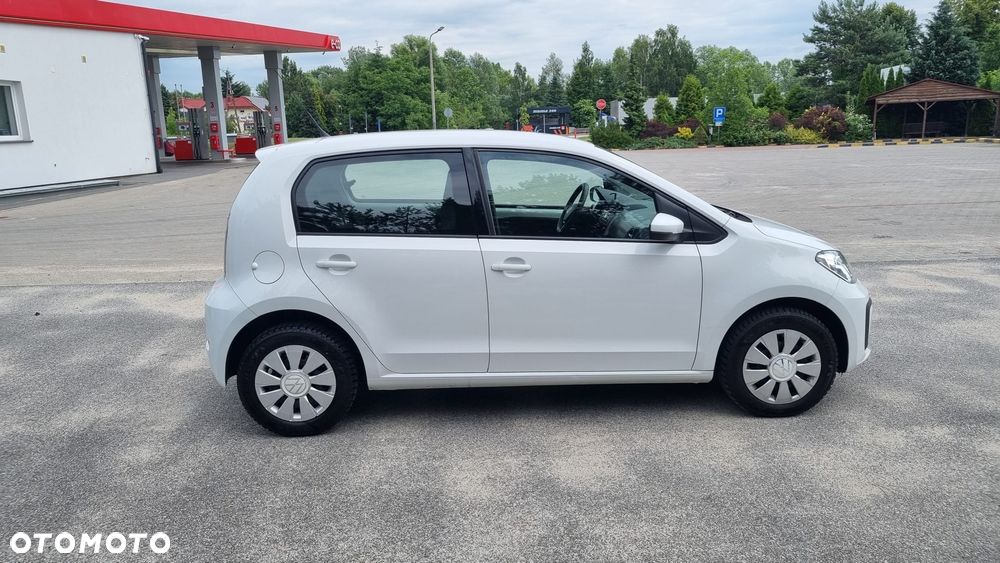 Volkswagen up! Active - 6