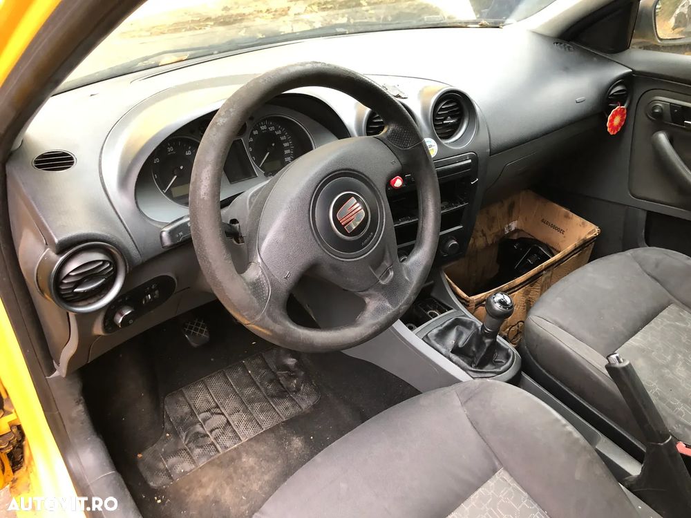 Dezmembrez Seat Ibiza 6L facelift 2007 galben 1,4 TDI cod BNV - 8