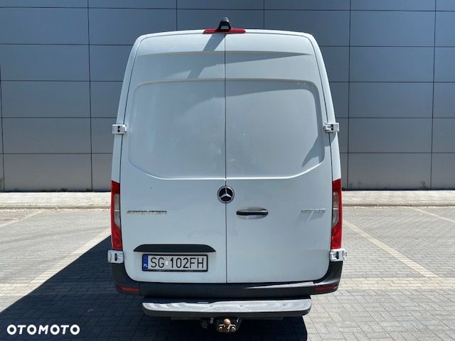 Mercedes-Benz Sprinter - 13