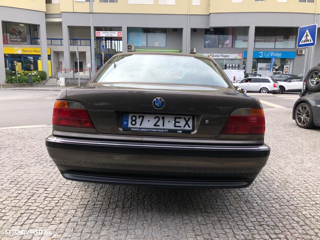 BMW 740 iA - 5