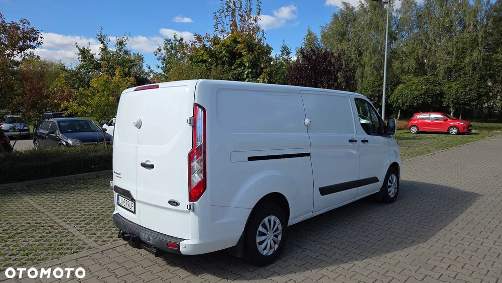 Ford TRANSIT CUSTOM - 4