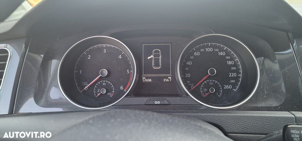 Volkswagen Golf 1.6 TDI Trendline - 14