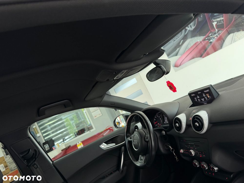 Audi A1 Sportback 1.2 TFSI S line edition m S line Sportpaket - 14