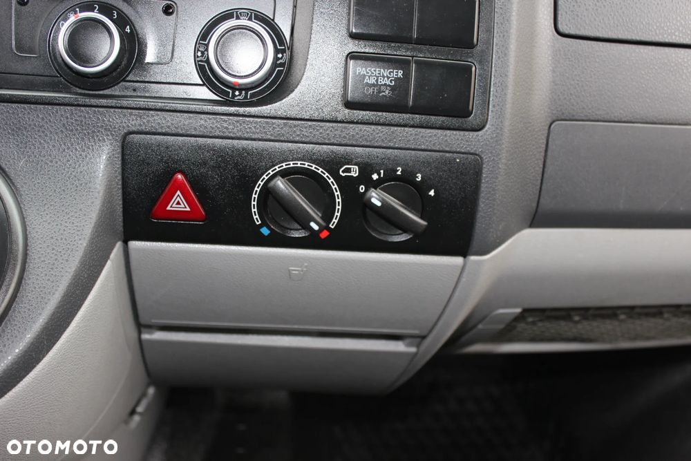 Volkswagen TRANSPORTER DSG - 25