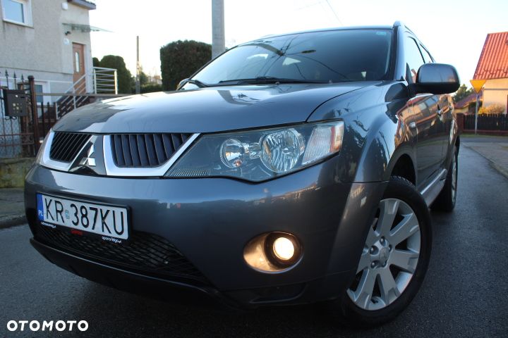 Mitsubishi Outlander - 17