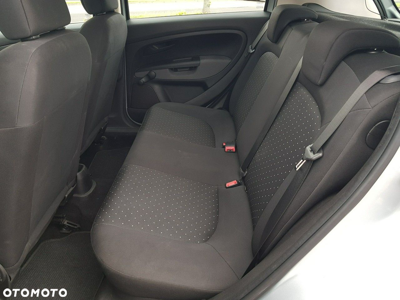 Fiat Grande Punto 1.4 8V - 11