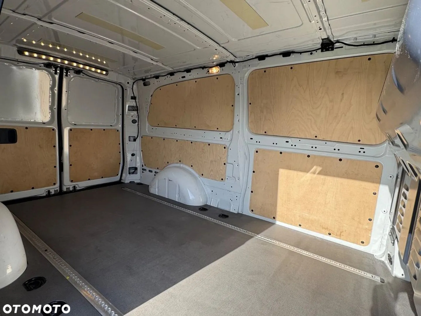 Mercedes-Benz Vito - 8