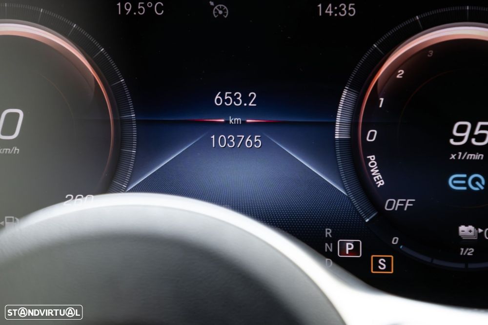 Mercedes-Benz CLA 250 e AMG Line - 19