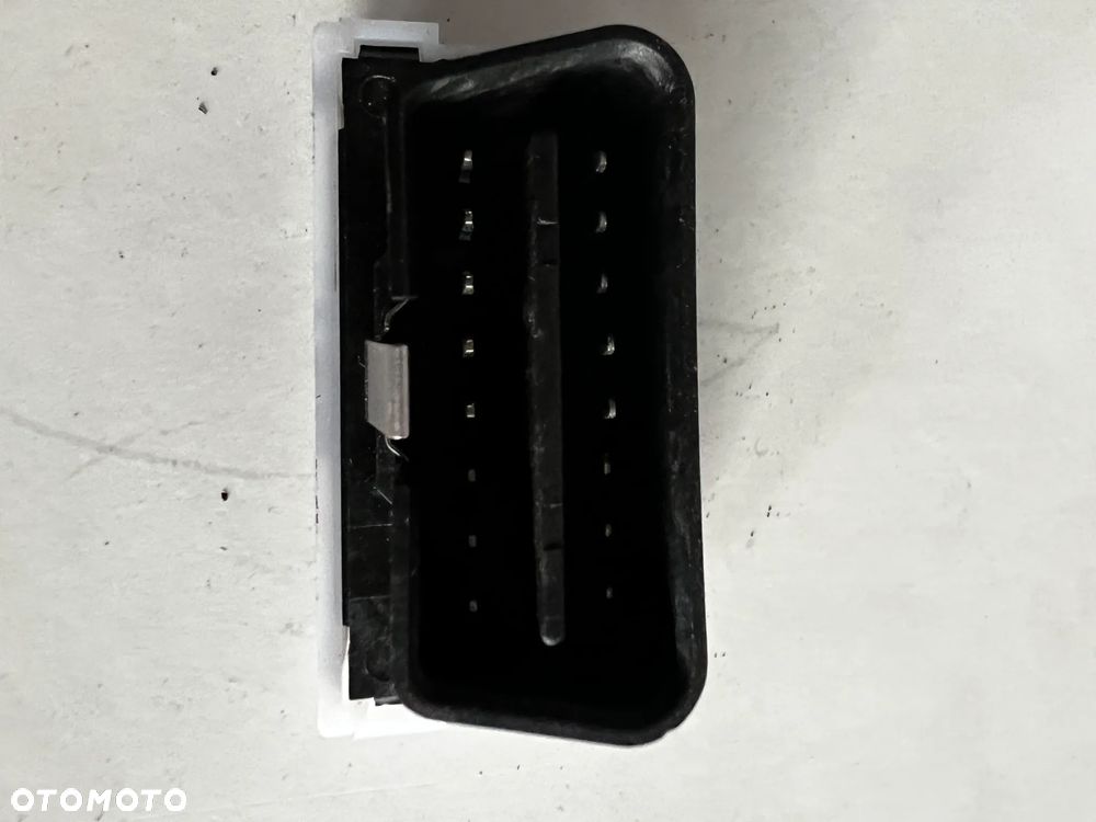 AUDI DATA PLUG CONNECT PLUG & PLAY 81A051629 - 2