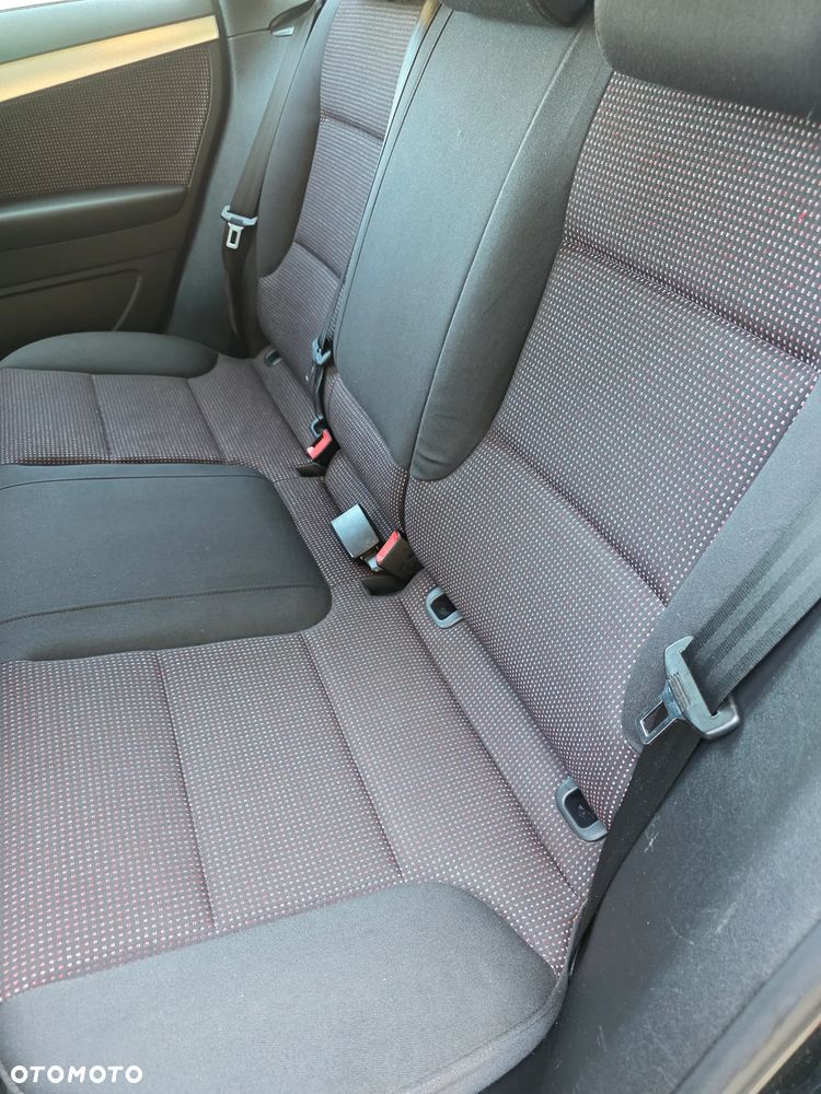 Audi A3 Sportback 1.6 FSI Attraction - 17