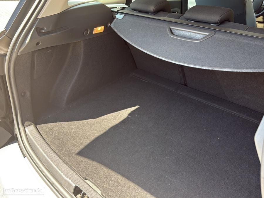 Renault Clio Sport Tourer 1.2 TCE GT EDC - 10