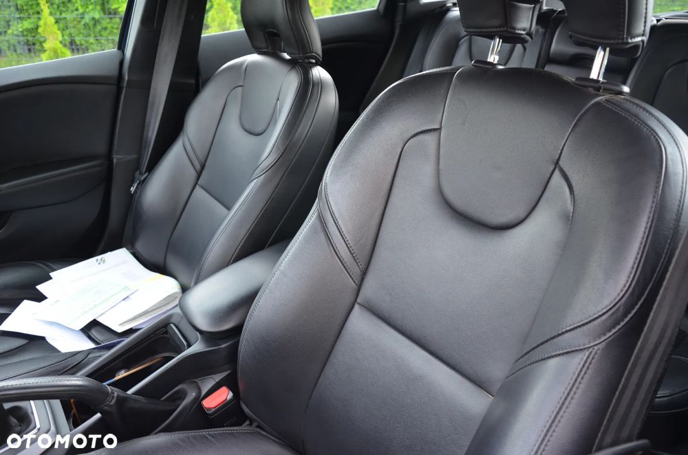 Volvo V40 D2 Kinetic - 29