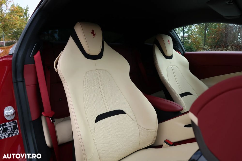 Ferrari Roma - 11