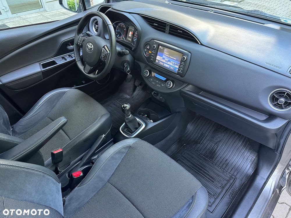 Toyota Yaris 1.5 Selection - 13