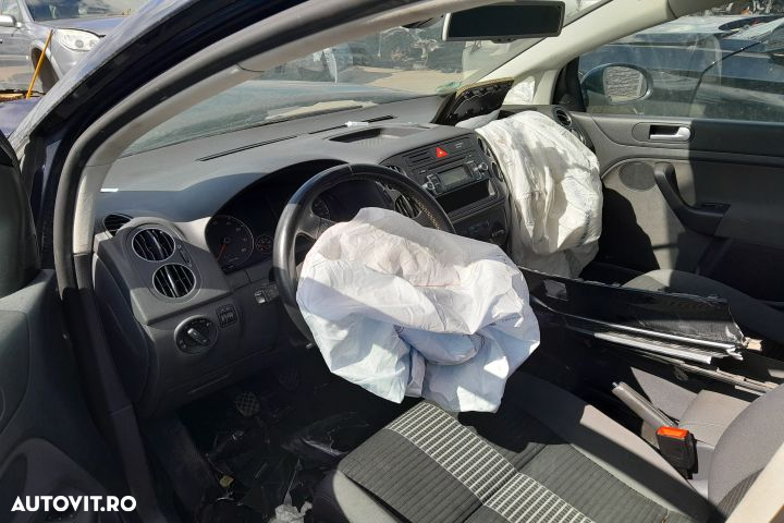 Pompa recirculare apa 1.4 caxa Volkswagen VW Golf 5 [2003 - 2009] Plu - 9