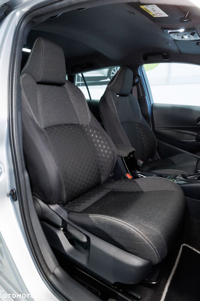 Toyota Corolla 1.8 Hybrid Comfort - 18
