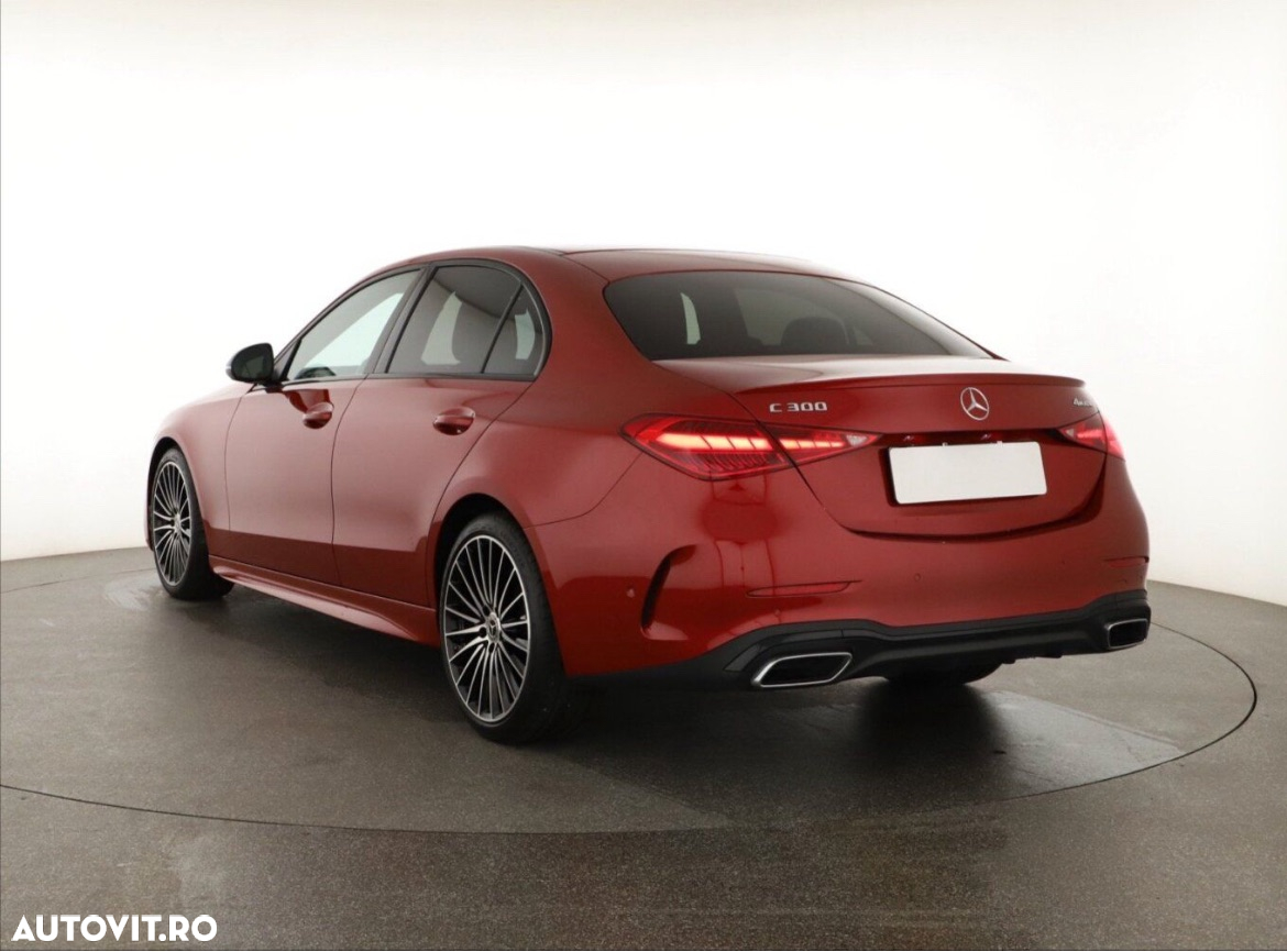Mercedes-Benz C 300 4Matic T 9G-TRONIC - 4
