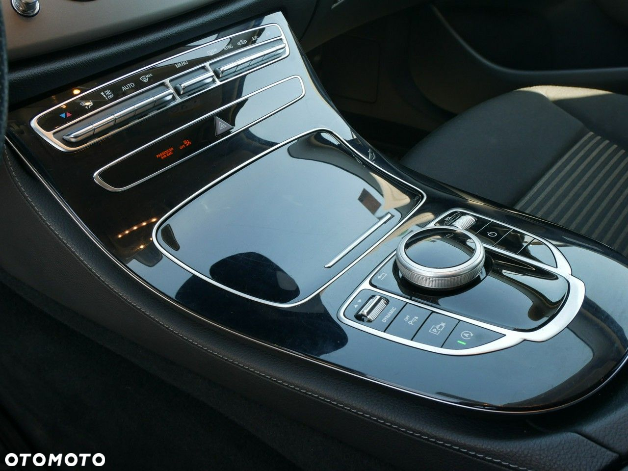 Mercedes-Benz Klasa E 220 d 9G-TRONIC - 20