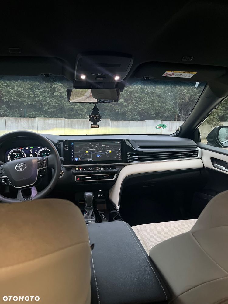 Toyota Camry 2.5 Hybrid Dynamic Force Executive e-CVT - 13