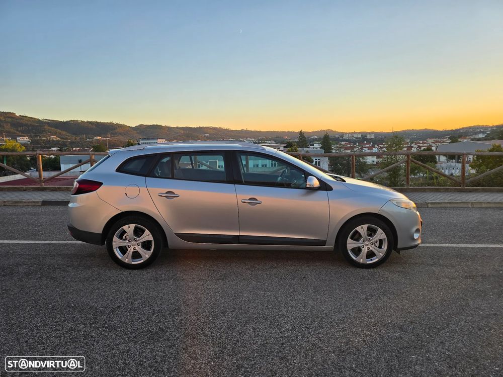 Renault Mégane Sport Tourer 1.5 dCi Dynamique - 5