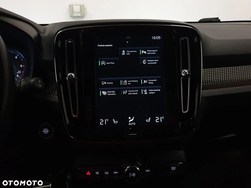 Volvo XC 40 D3 SCR R-Design - 24