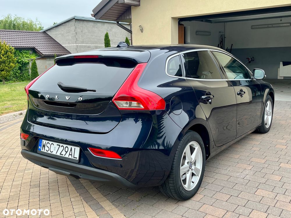 Volvo V40 D2 Momentum - 6