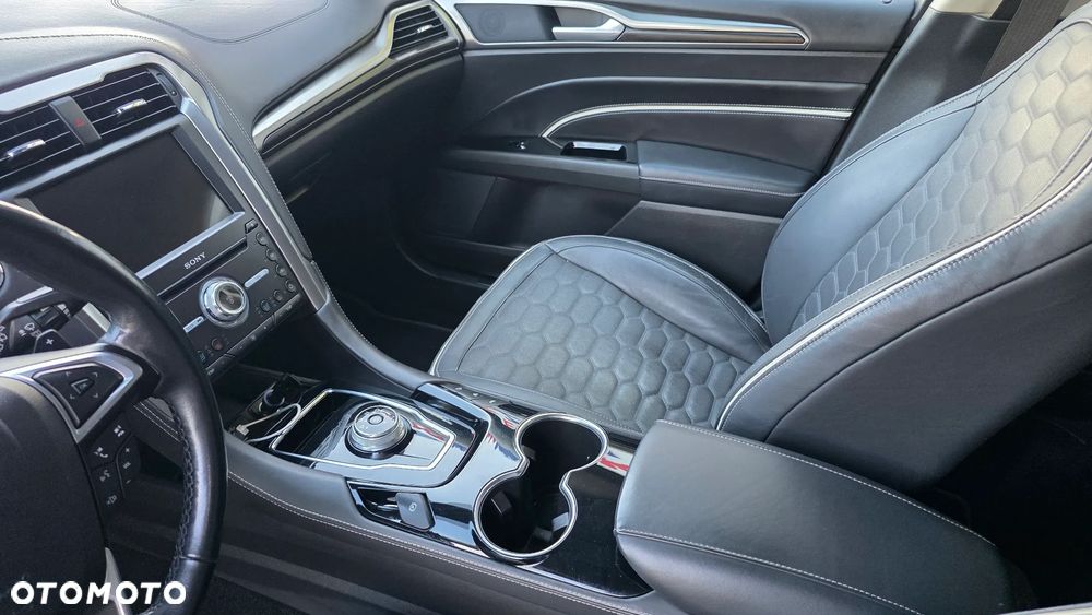 Ford Mondeo 2.0 EcoBlue Vignale - 10