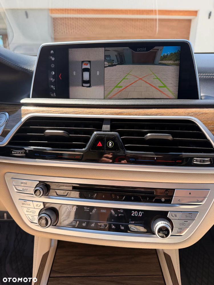 BMW Seria 7 740d xDrive - 22