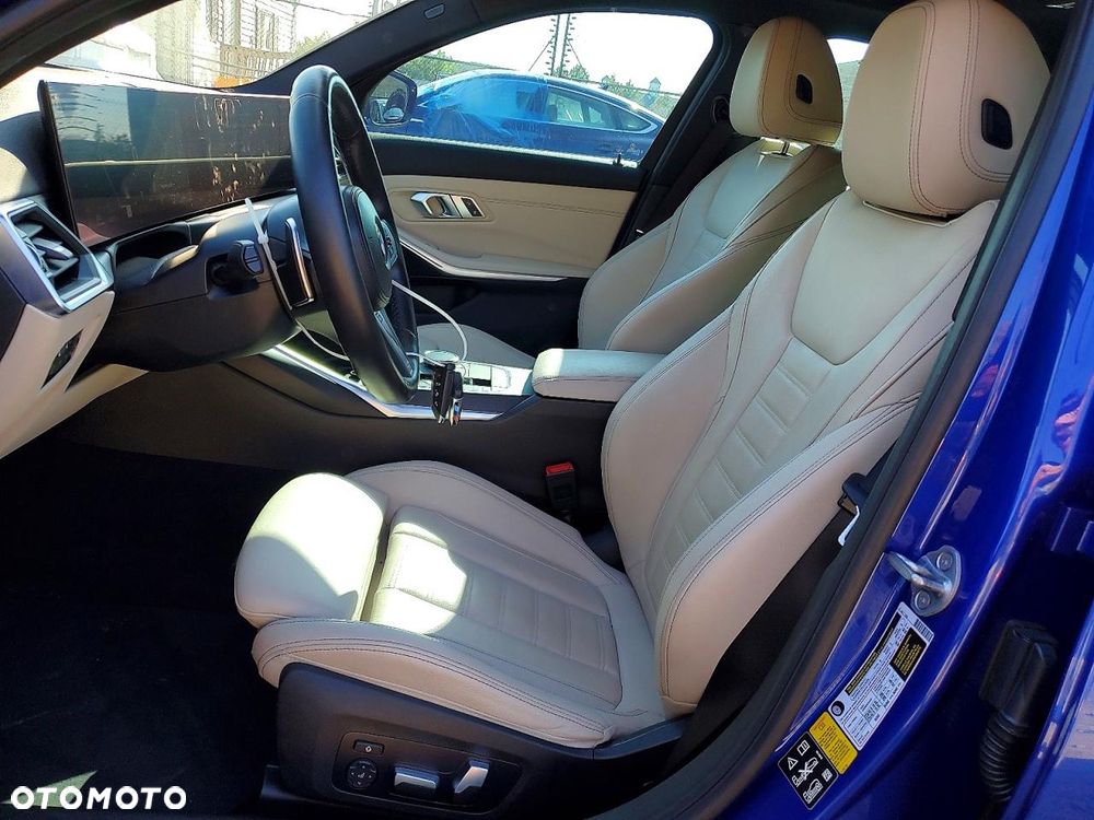 BMW Seria 3 330i xDrive M Sport - 5