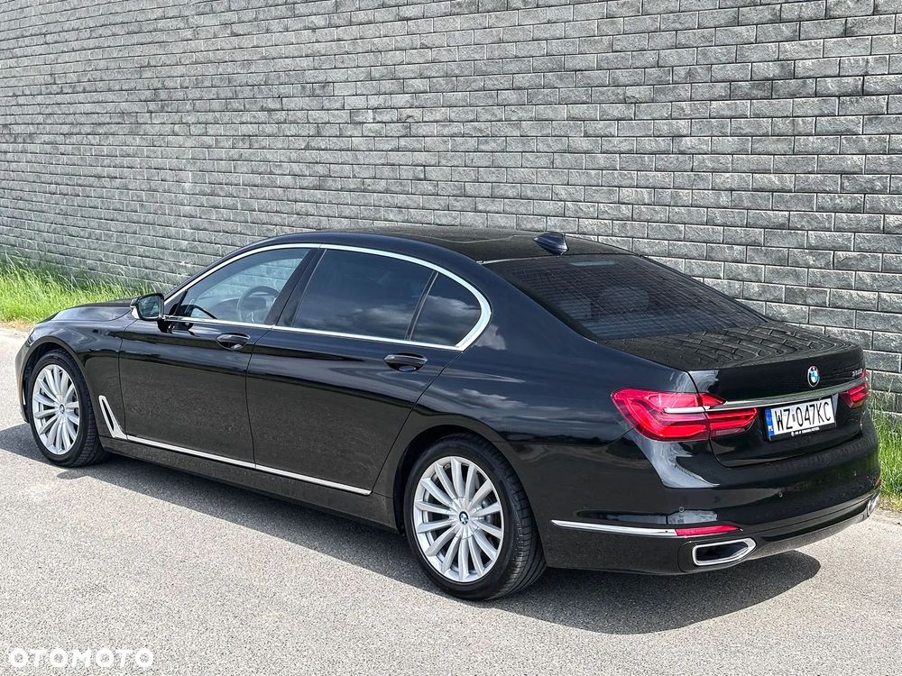BMW Seria 7 750Li Edition Exclusive - 4
