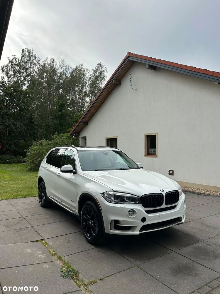 BMW X5 xDrive50i Sport-Aut - 3