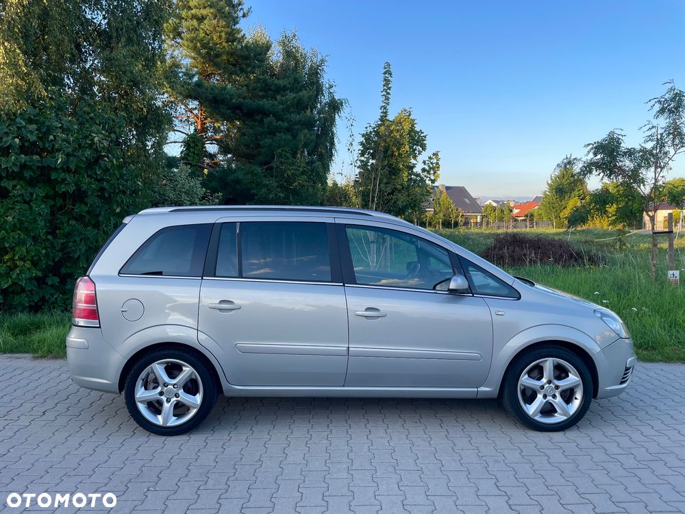 Opel Zafira 2.2 Automatik Edition - 2