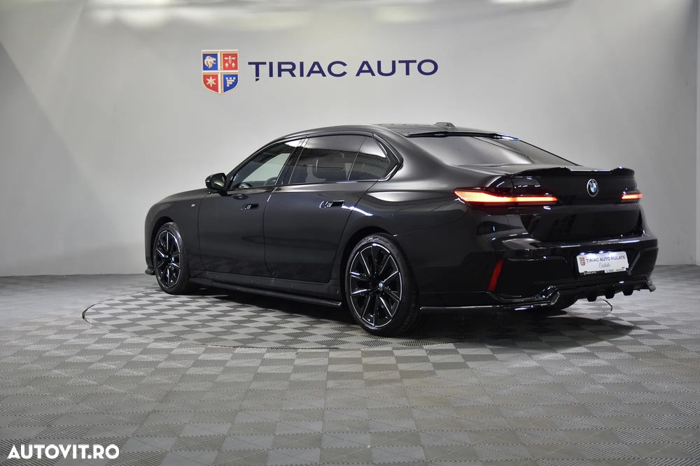 BMW Seria 7 740d xDrive MHEV - 4