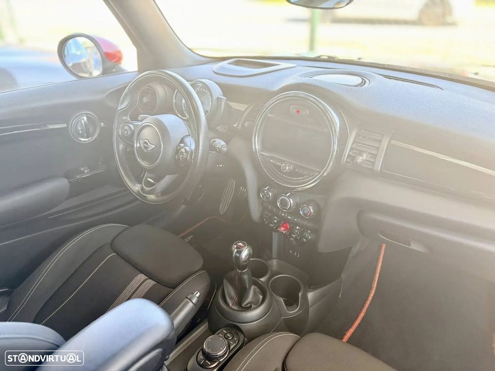 MINI 3 Portas Cooper SD - 17
