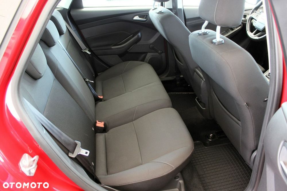 Ford Focus - 12