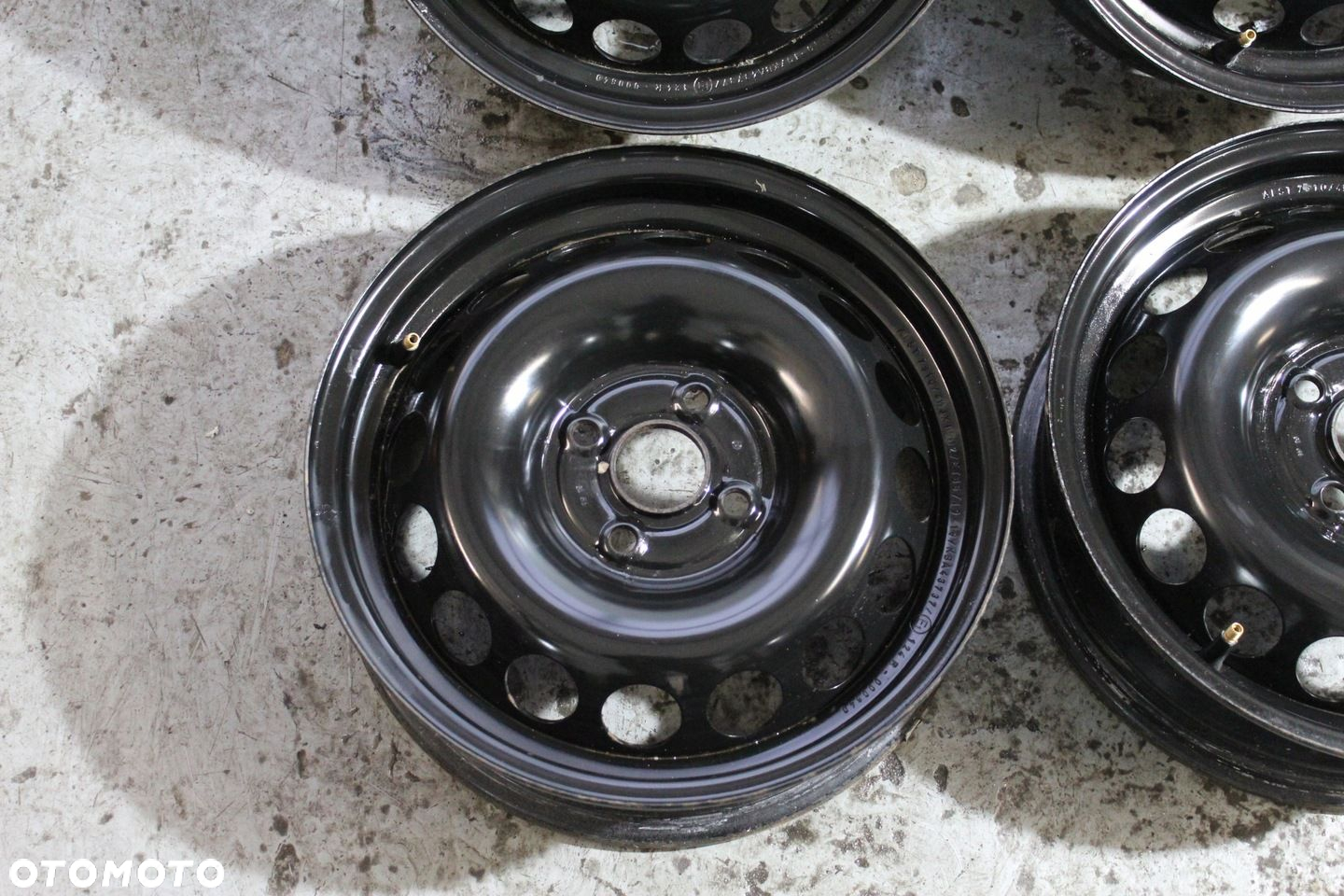 ALCAR CITROEN PEUGEOT TOYOTA 15cali 4x100 ET35 4.5J - 4