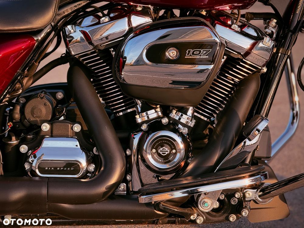 Harley-Davidson Touring Street Glide - 35