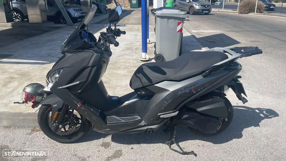 Peugeot Scooter - 8