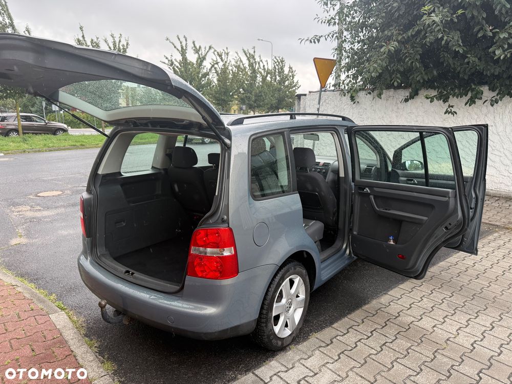 Volkswagen Touran 1.4 TSI Comfortline - 26