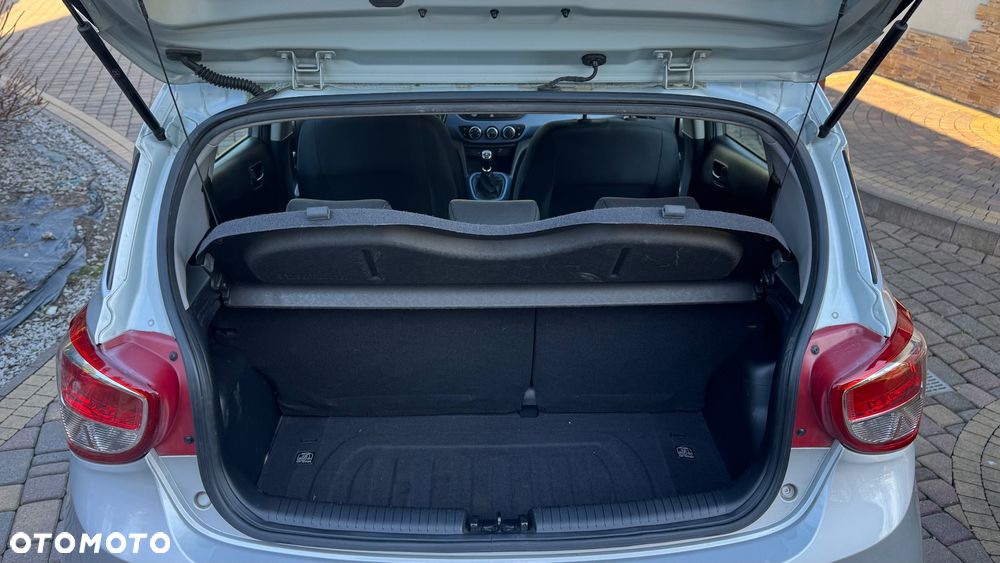 Hyundai i10 1.0 Premium - 12