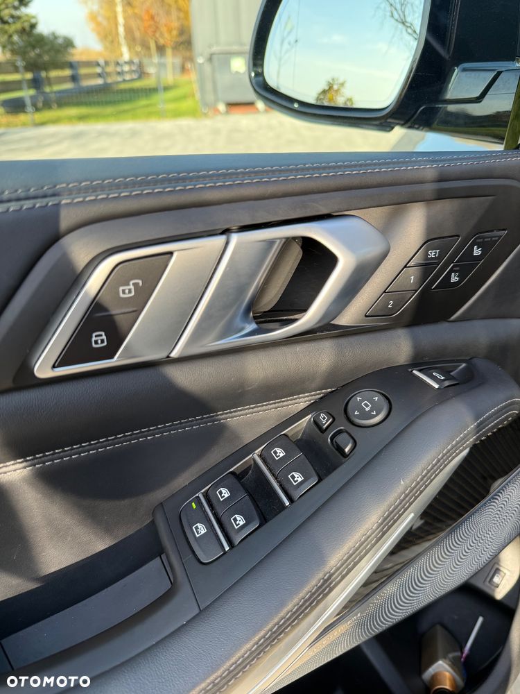 BMW X5 xDrive50e PHEV Individual Edition sport - 14