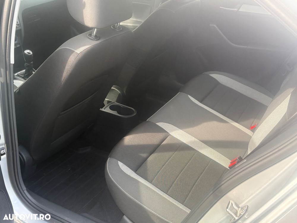 Skoda RAPID 1.6 TDI Ambition - 9