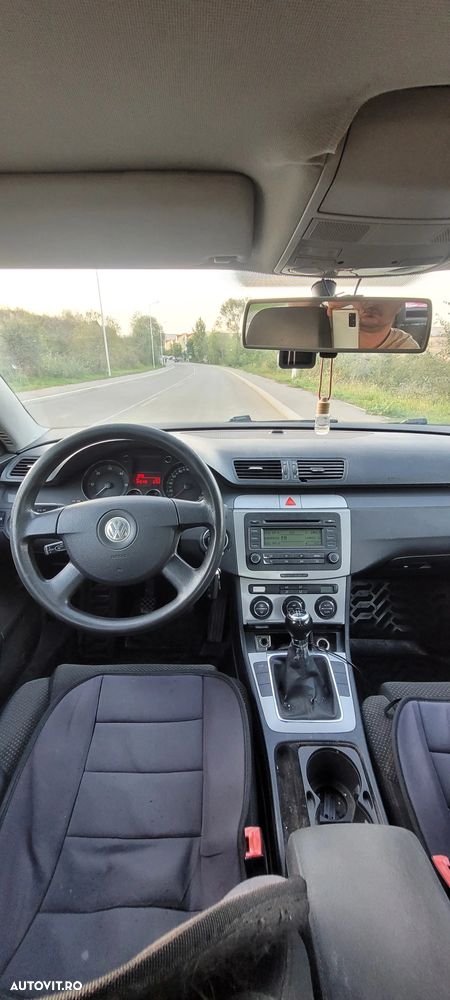 Volkswagen Passat 1.9TDI Comfortline - 4
