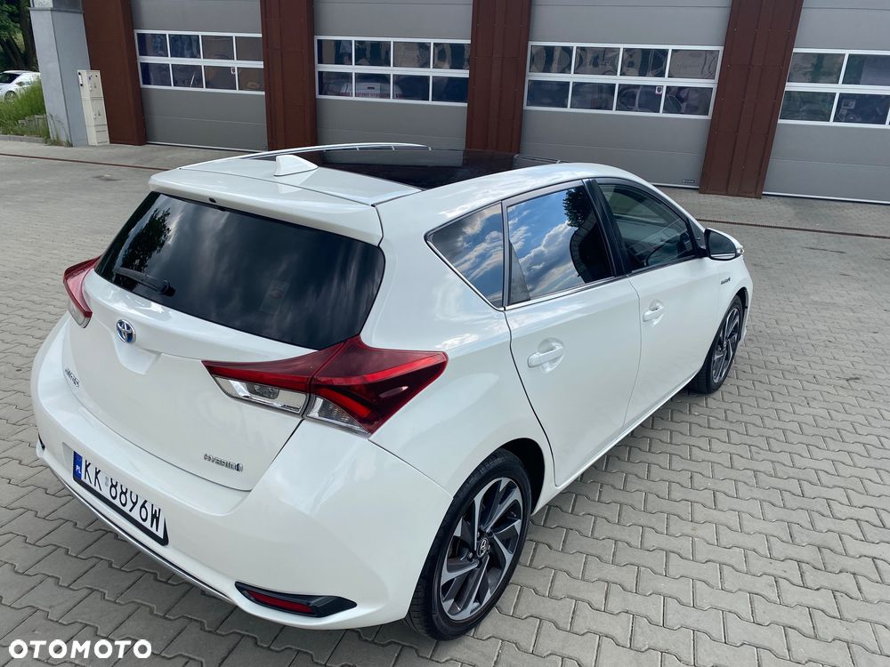 Toyota Auris 1.8 Executive - 31