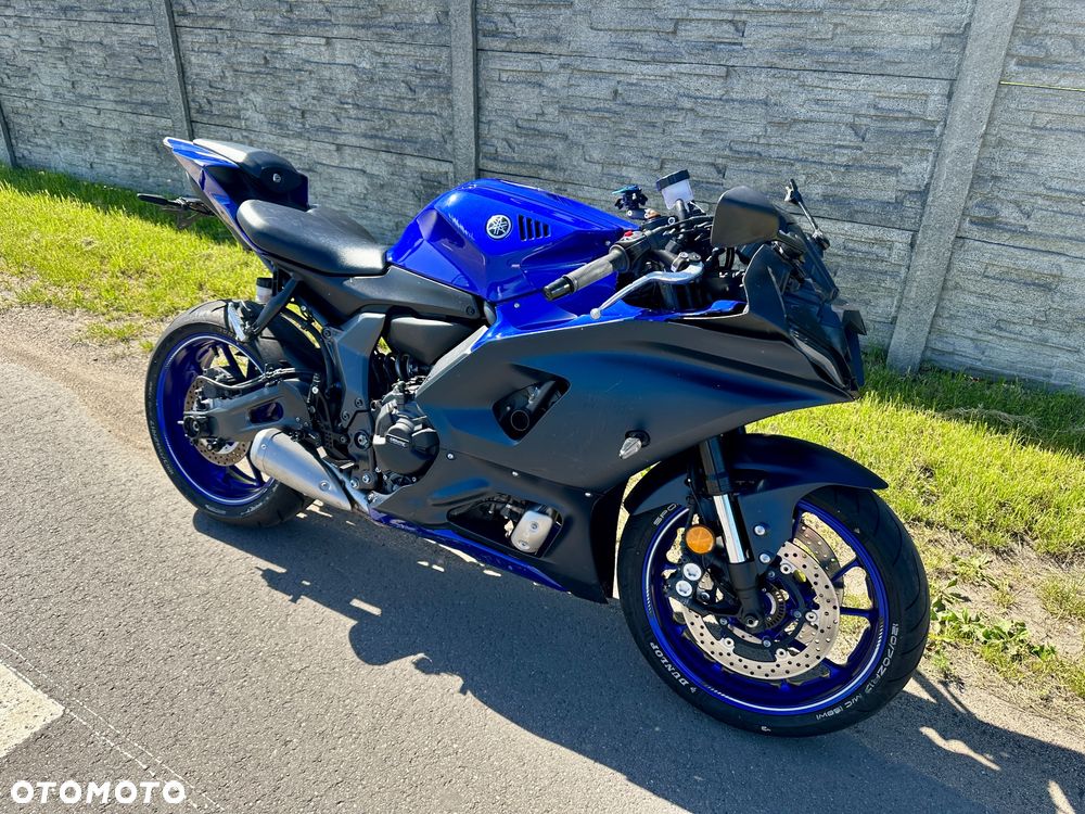 Yamaha R7 - 10