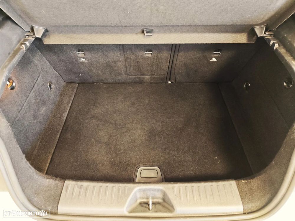 Mercedes-Benz A 180 (BlueEFFICIENCY) 7G-DCT AMG Sport - 10