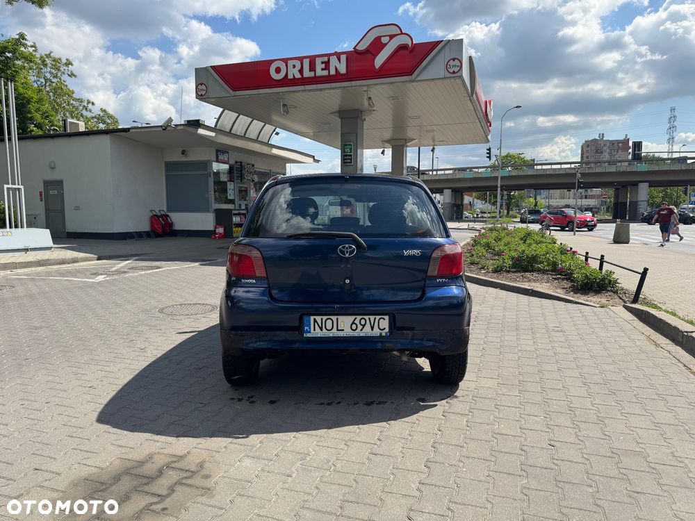 Toyota Yaris - 3